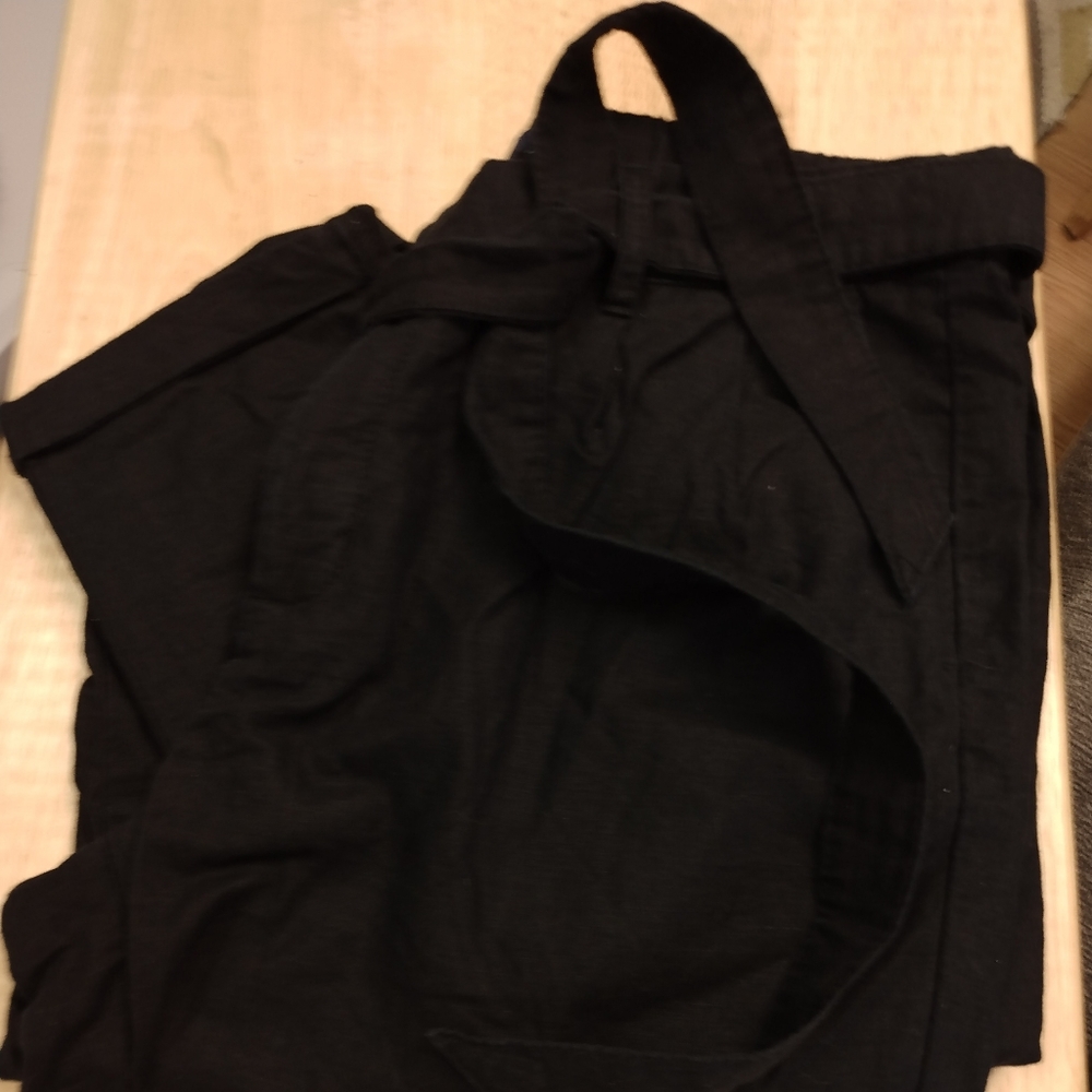 Gap cuffed black pants w/ tie belt. Size S Reg. EUC - Picture 3 of 11